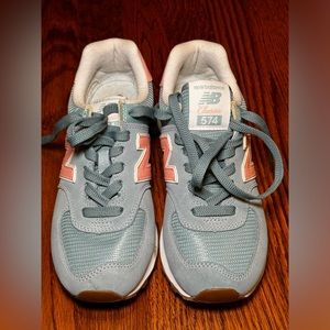 Women’s New Balance 574 sneaker size 6